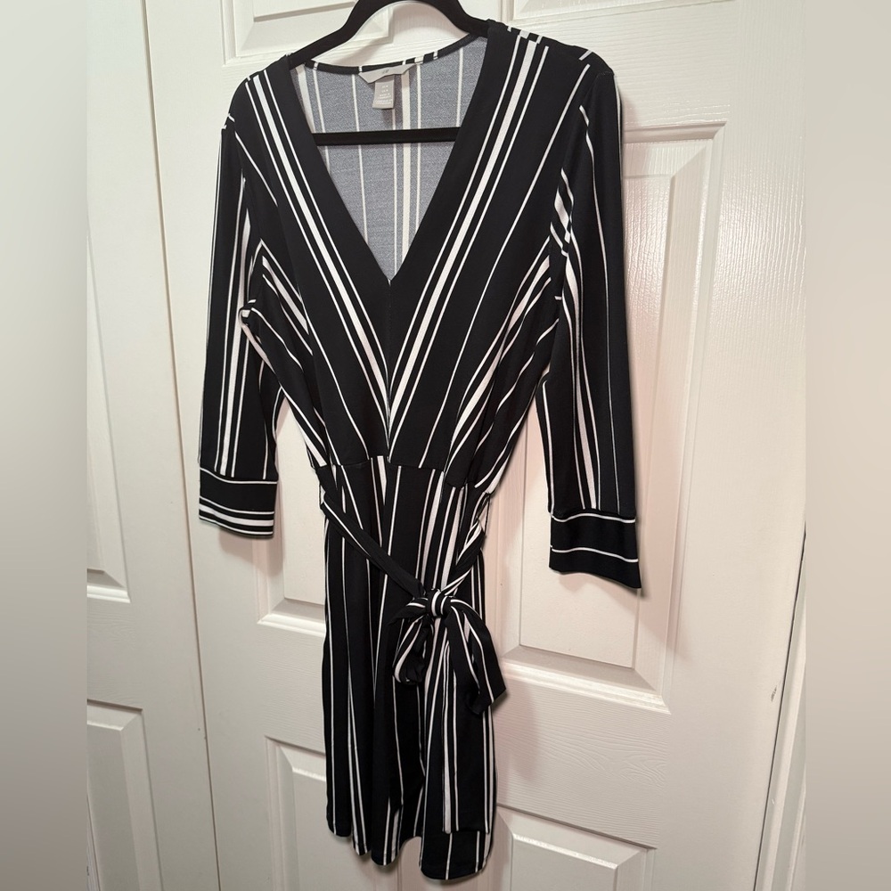 H&M Striped Midi V Neck Dress